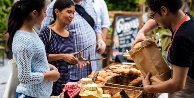 participants of a Food as Medicine program receive food