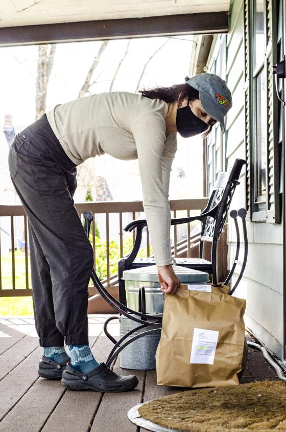 delivery-spring-042821_35