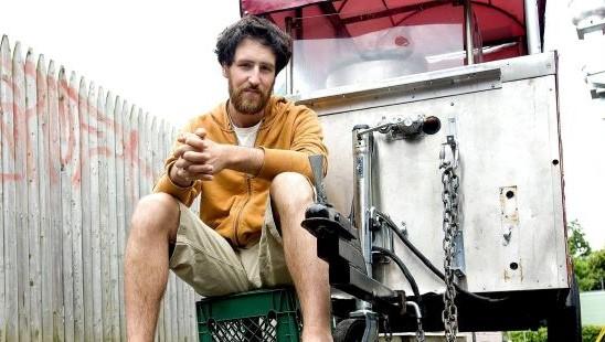 skinny_pancake_benjy_adler_and_cart_cropped3-1