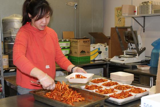 volunteers_2-courtesy_chittenden_emergency_food_shelf